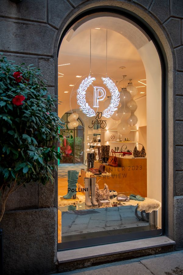 EVENTO 70 ANNIVERSARIO IN VIA DELLA SPIGA MILANO Pollini Online Boutique Pollini
