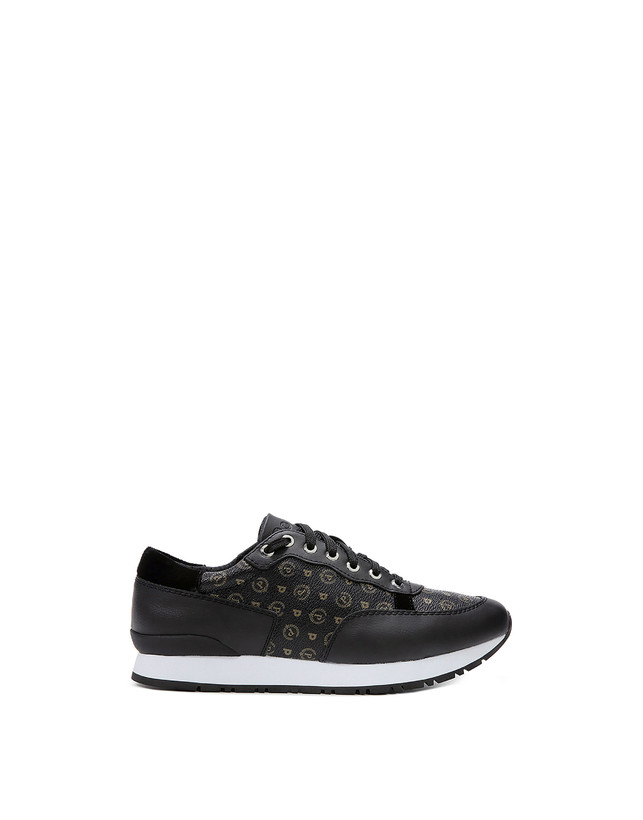 Sneakers Photo 1