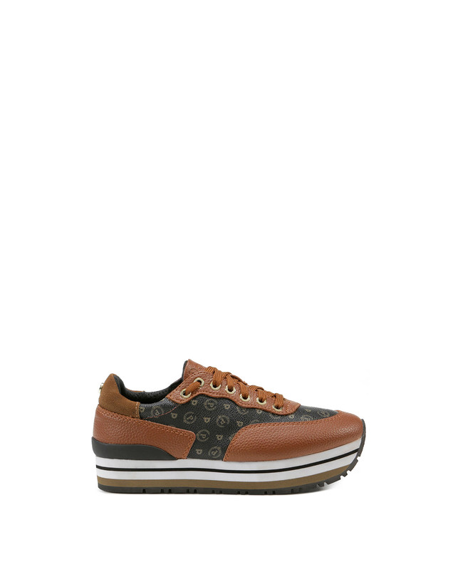 Sneakers Photo 1