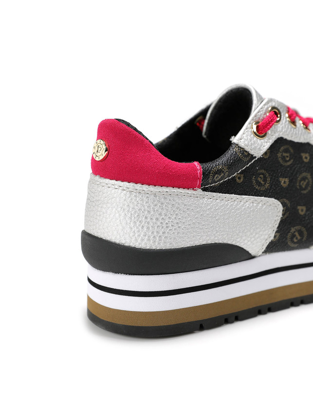 Sneakers Photo 5