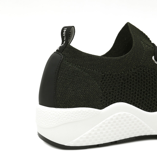 Sneakers Photo 4