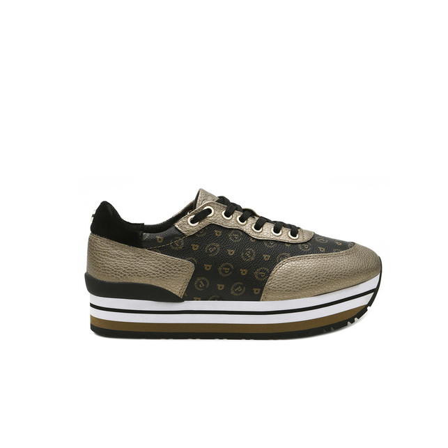 Sneakers Photo 1