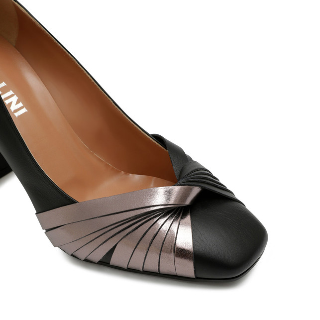 Pumps Photo 4