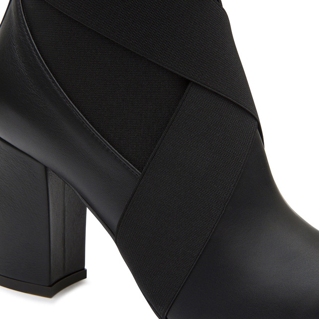 Ankle boots Photo 5