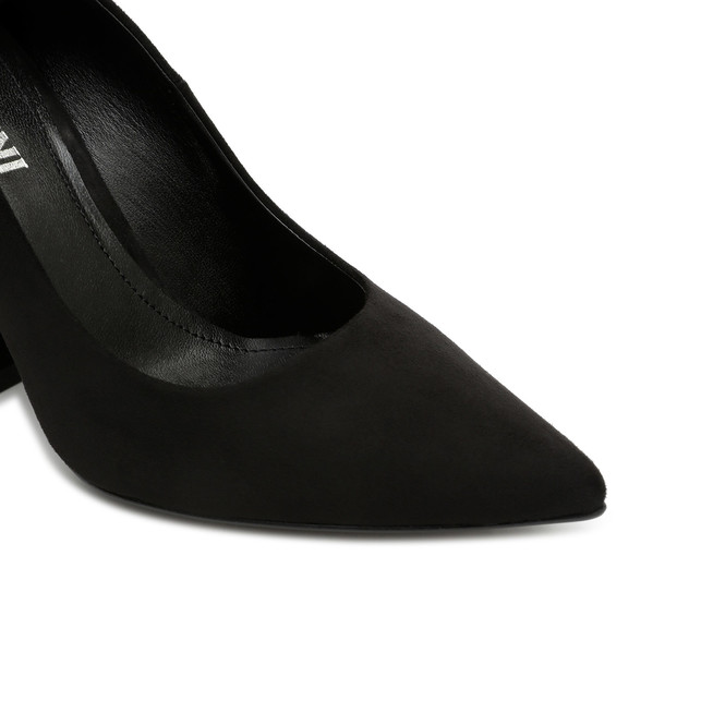 Pumps Photo 4