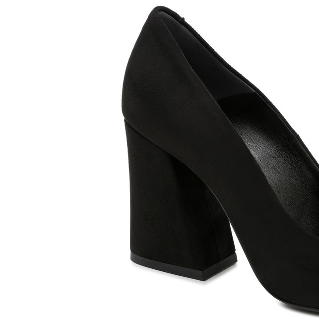 Pumps Photo 5