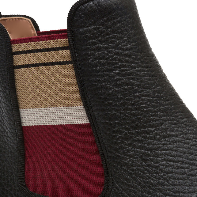 Ankle boots Photo 4