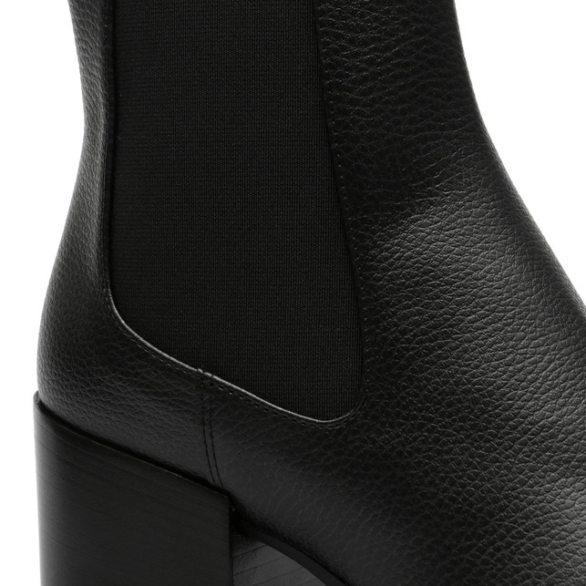 Ankle boots Photo 5