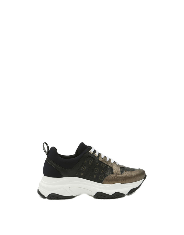 Sneakers Photo 1