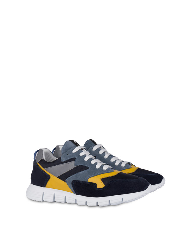 Sneakers Photo 2