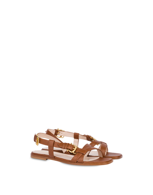 Buckle Notes flat sandals in patent leather Photo 2