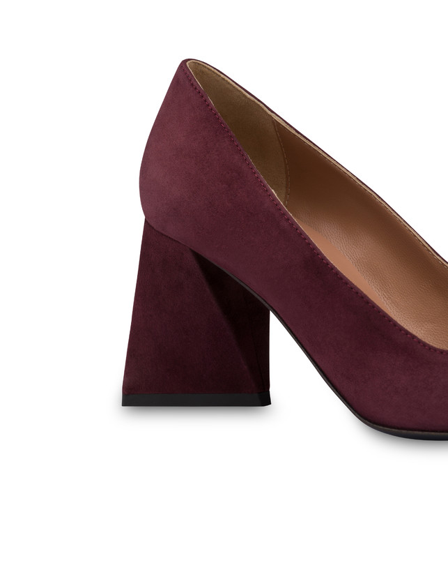 Like A pyramid suede pumps Photo 4