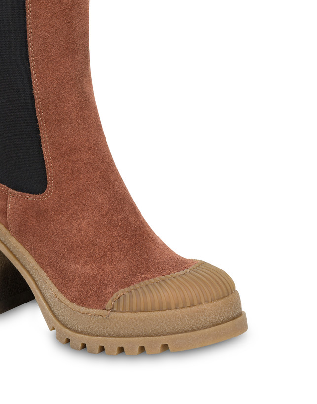 Made For Walking crust ankle boots Photo 4