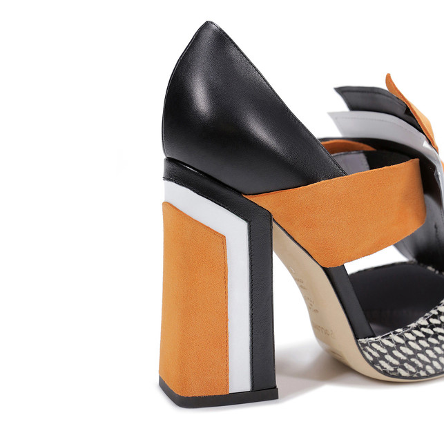 Pumps Photo 5