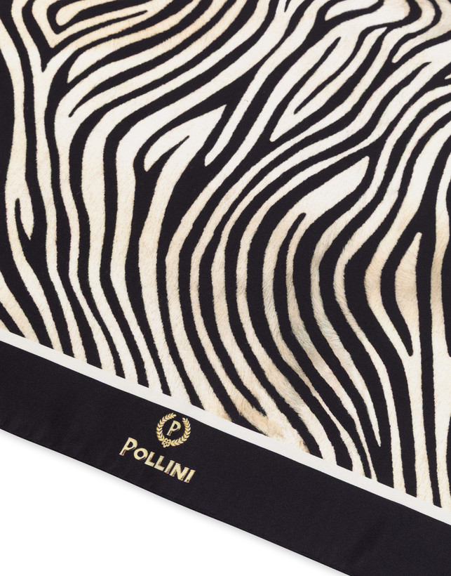 Seidentuch mit Animalprint Photo 3