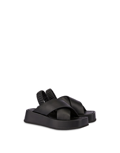 Sandalo incrociato flatform New Land NERO