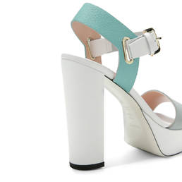 Sandals Photo 4