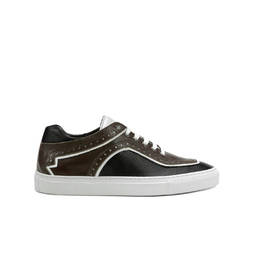 Sneakers Photo 2