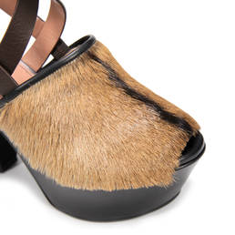 Sandals Photo 4