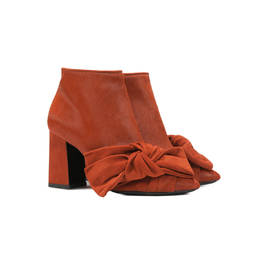 Low-cut boots Photo 1