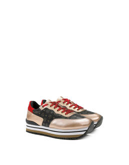 Sneakers Photo 2