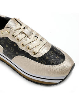 Sneakers Photo 4