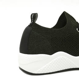 Sneakers Photo 4