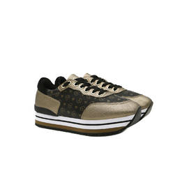 Sneakers Photo 2