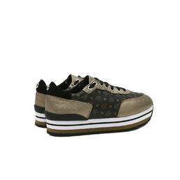 Sneakers Photo 3