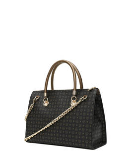 Shopping Photo 3