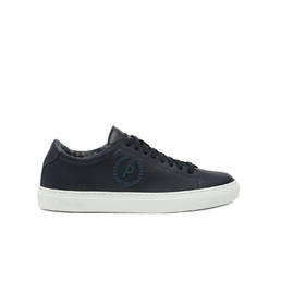 Sneakers Photo 1