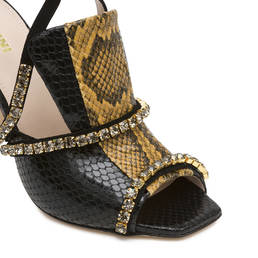 Sandals Photo 4