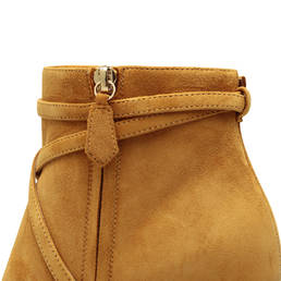 Ankle boots Photo 4