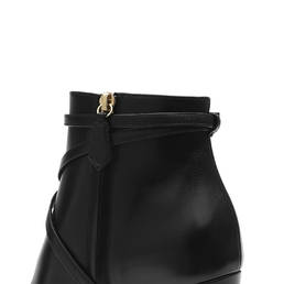 Ankle boots Photo 4