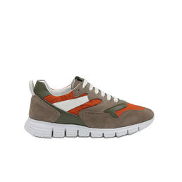 Sneakers Photo 1