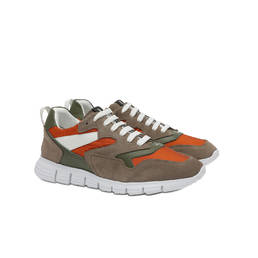 Sneakers Photo 2