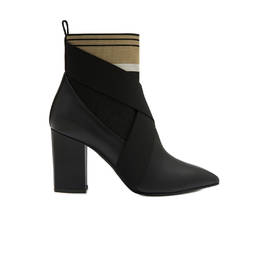 Ankle boots Photo 1