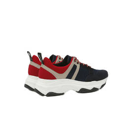 Sneakers Photo 3