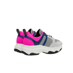 Sneakers Photo 3
