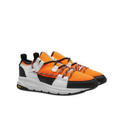 Sneakers Photo 2