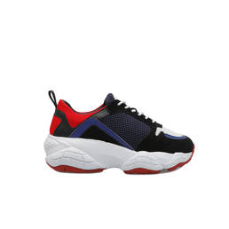Sneakers Photo 1