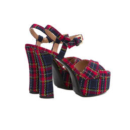 Sandals Photo 3
