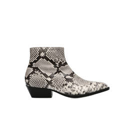 Ankle boots Photo 1