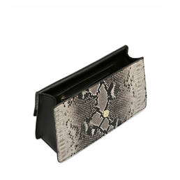 Shoulder bag Photo 4