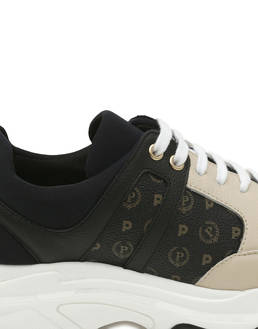 Sneakers Photo 4