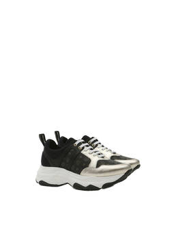 Sneakers Photo 2
