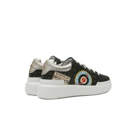 Sneakers Photo 3