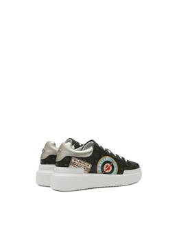 Sneakers Photo 3