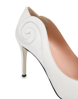 Pumps Photo 4