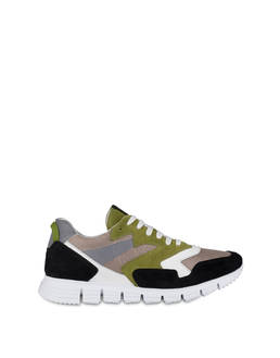 Sneakers Photo 1
